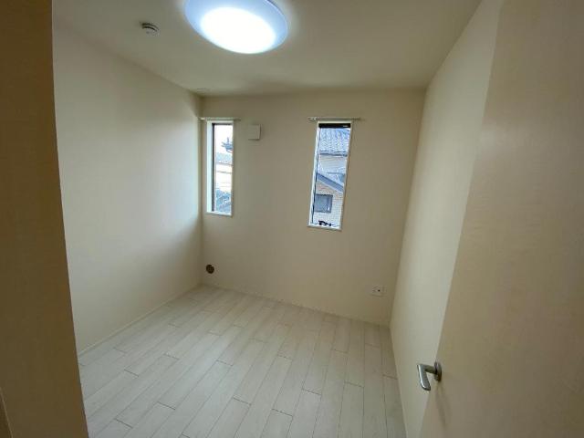 ティーズ　シャルパンティエ 洋室