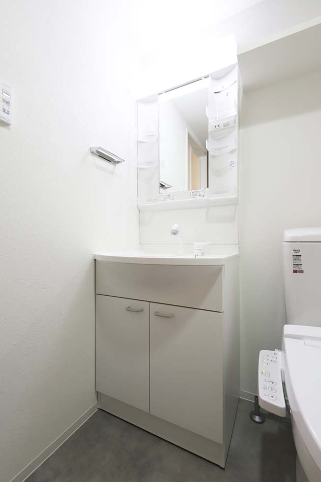 レンティーヴァ綾瀬2階 内観