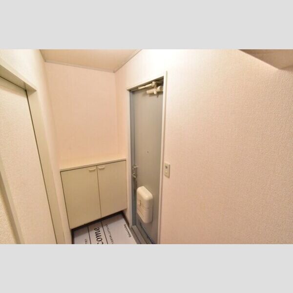 ハイツひまわり 玄関