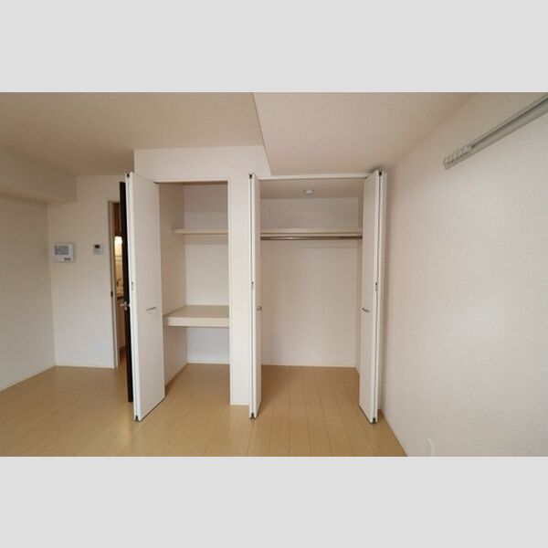 ディアコート馬橋 収納