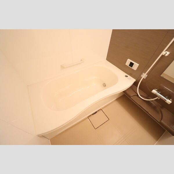 スカイパークYASHIO303号室 一坪風呂