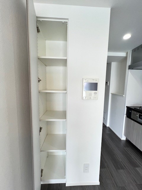 レジディア神楽坂Ⅱ2階 収納