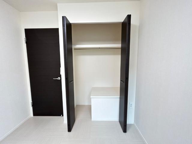 シャディナス 収納