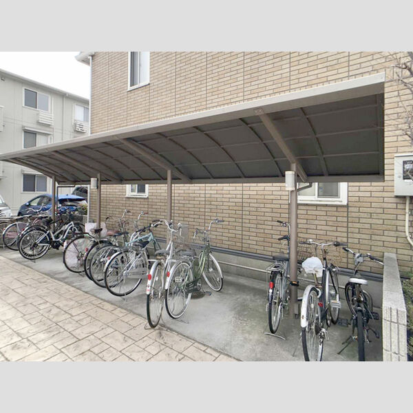 リビングタウン北越谷　B303号室 駐輪場