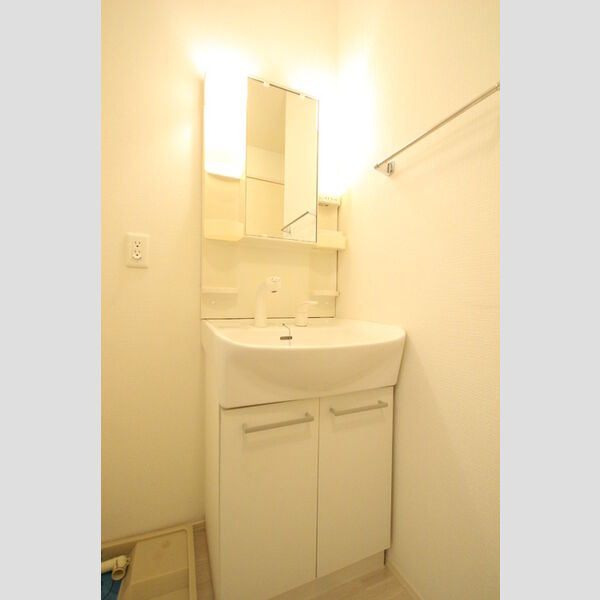 ディアコート 102号室　洗面所