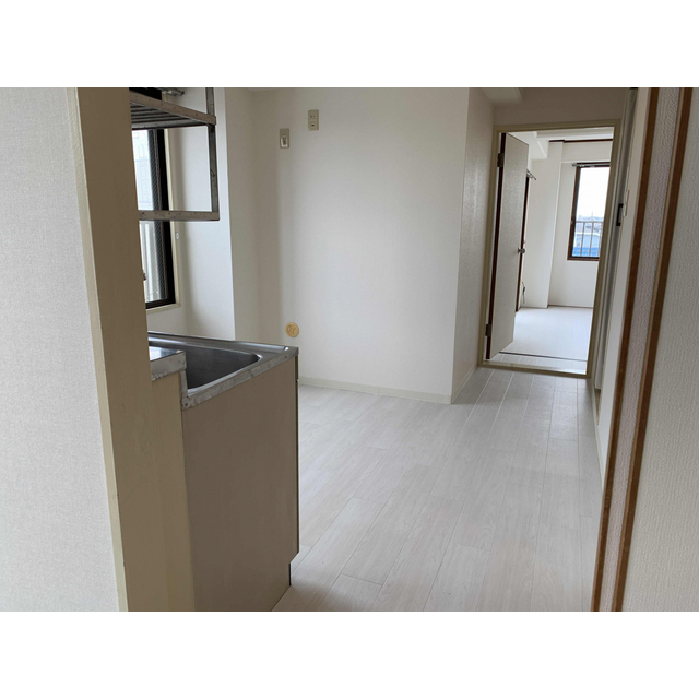 三ツ和マンション リビング