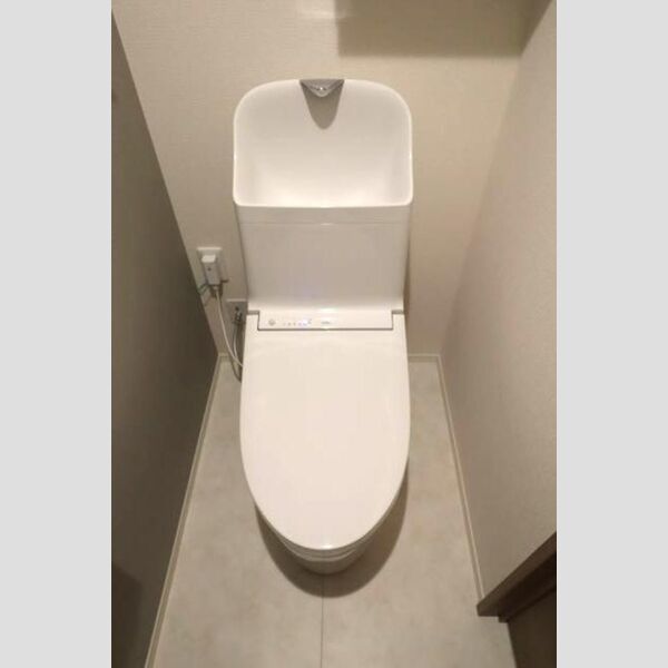 グラナーデ中葛西Ⅱ302号室 温水洗浄暖房便座