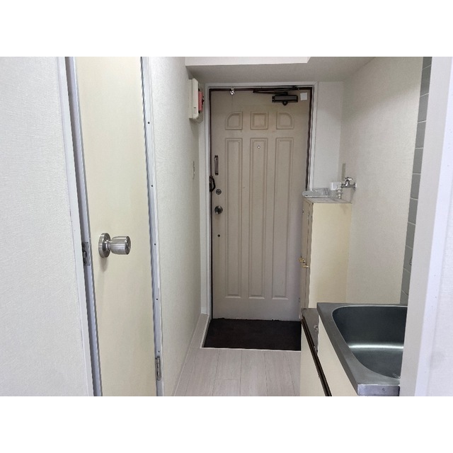 メゾンドサガミ 玄関