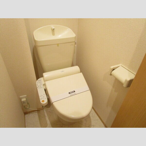 コンフォートⅠ202号室 温水洗浄暖房便座
