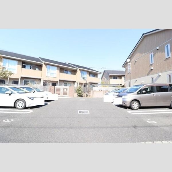 シエルツリー　Ⅱ102号室 駐車場
