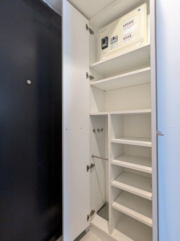 プレミアムキューブ三田605号室 収納