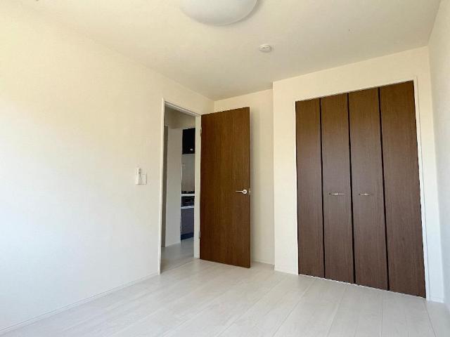 ラ・ジオンあきる野103号室 洋室