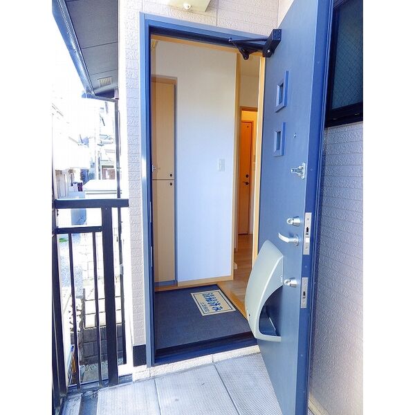 リュエル湘南 玄関