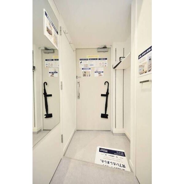 パークルール大手町0302号室 玄関