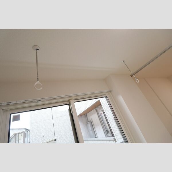 ange103号室 室内物干し金物
