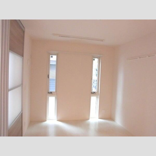 メゾン フォンティーヌ302号室 洋室6帖