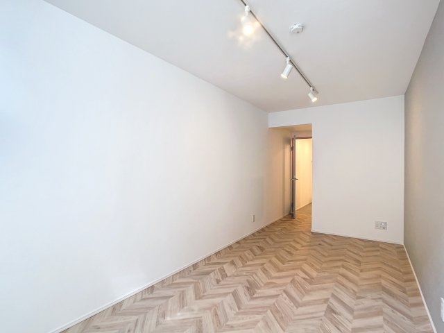 ＲＩＶＥＮＤＥＬＬ　ＥＢＩＳＵ1階 部屋その他