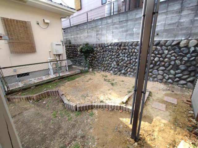 こもれびの丘のオリビア 専用の庭はお子様の遊び場や趣味の植栽にも使えます！