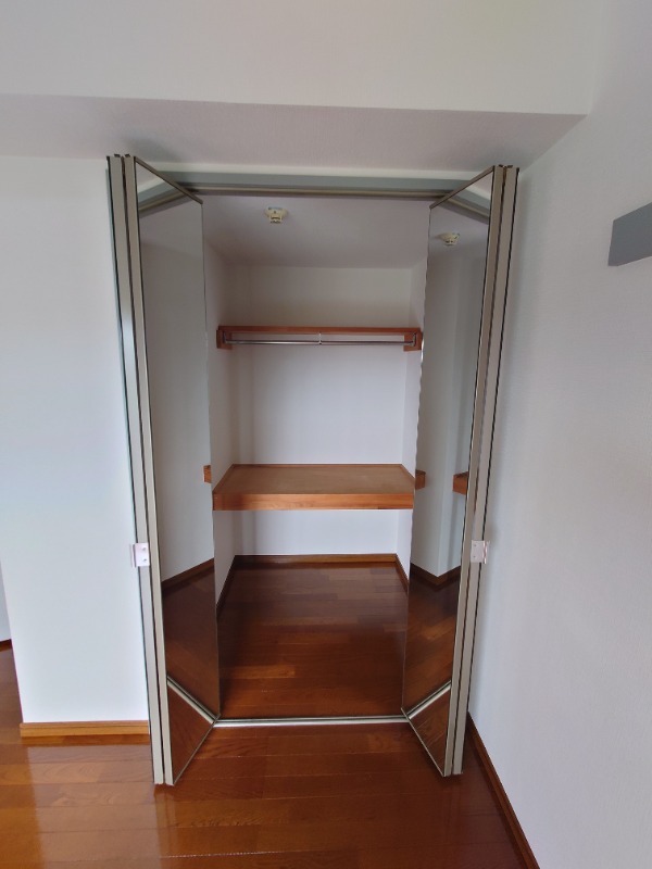 デルニエワコーII 収納