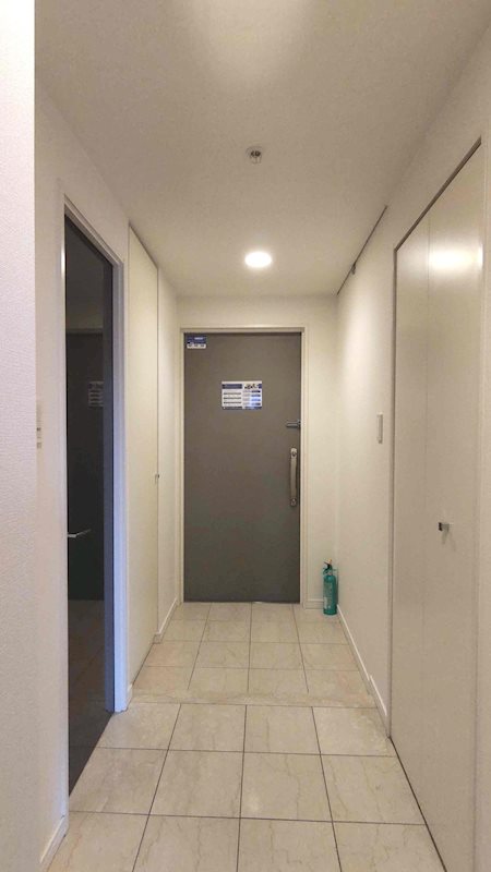 レジディアタワー麻布十番6階 玄関