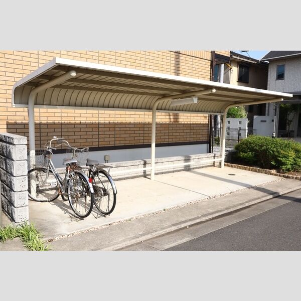 ファセリア 駐輪場