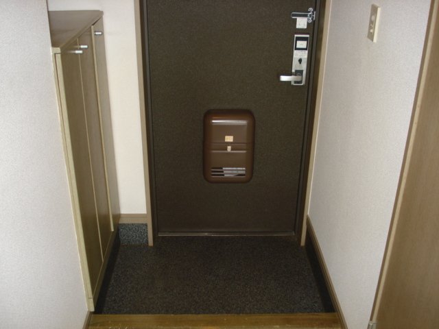 メゾン・ド・ケヤキ 玄関