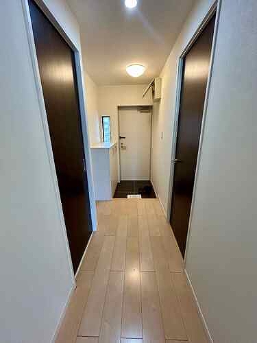 ライオンズガーデン船橋薬園台4階 廊下