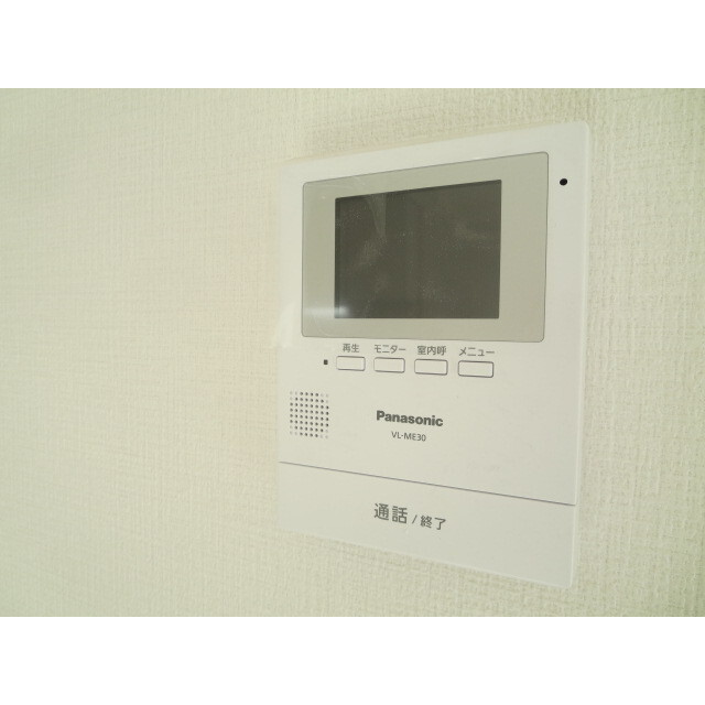 GRANDEUR深沢C号室 安心のモニター付きインターホン