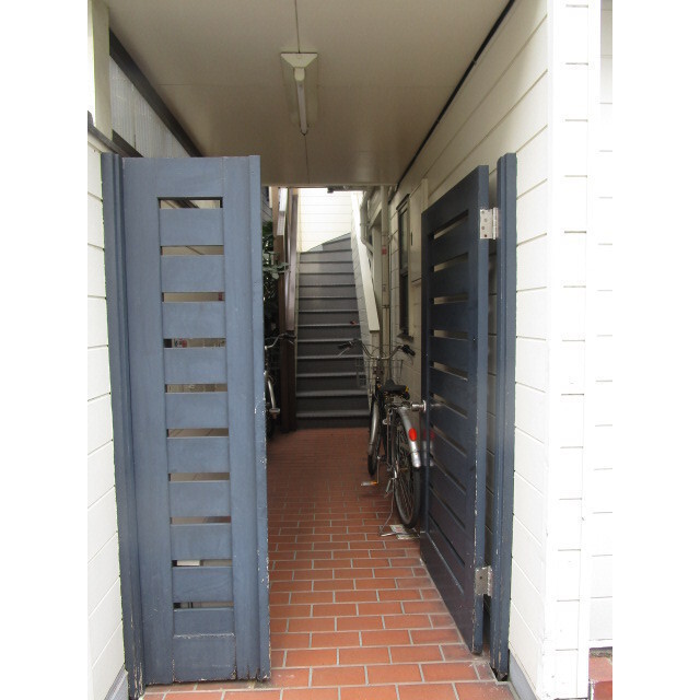 ドムール弥生町2階 外観