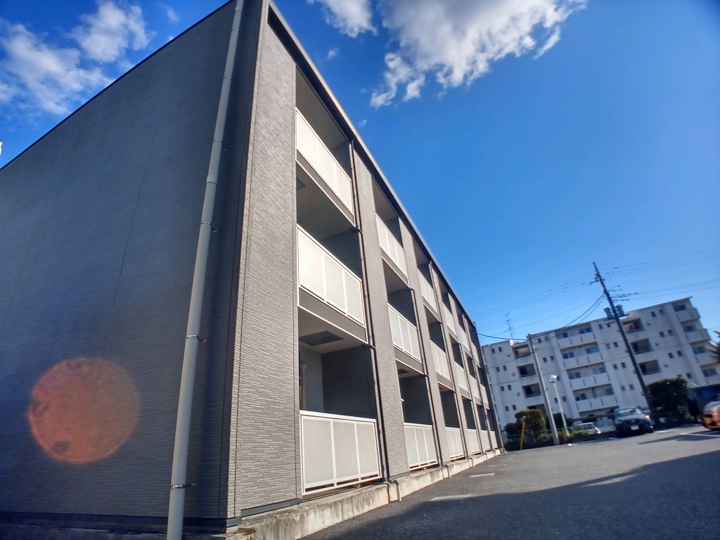 レオパレスミルリーフの外観画像