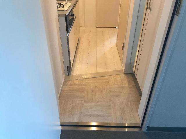 クレスト　タイガー 玄関