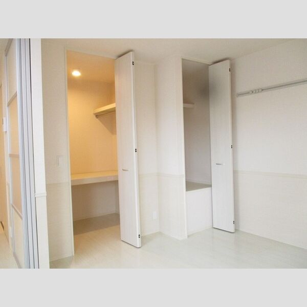 エトワールリビング リビング隣接収納