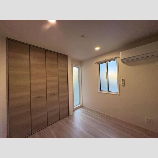 セレスティア六町Ⅲ202号室 洋室