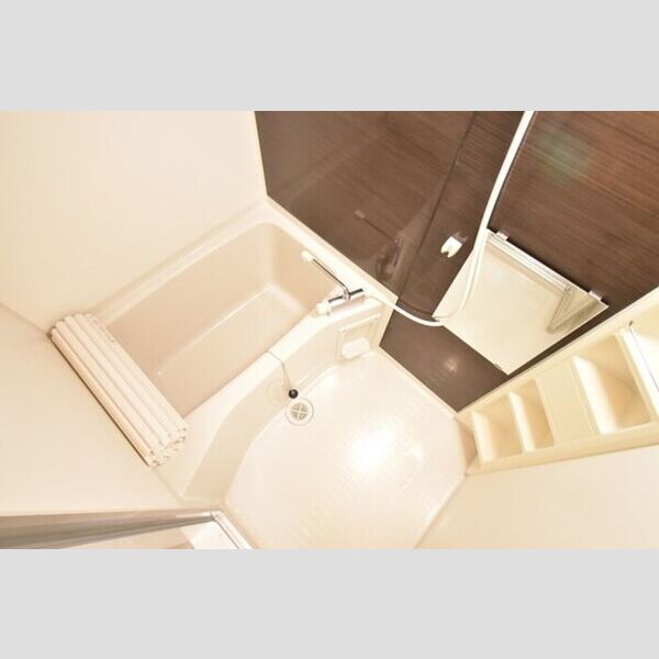 シリウス102号室 バス