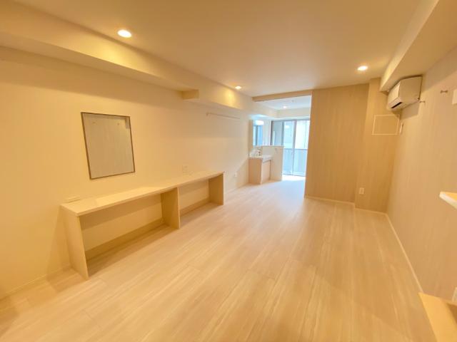 オータムスイート103号室 リビング