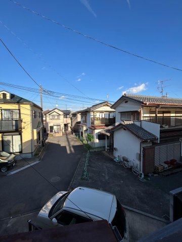 豊平町戸建 落ち着いた住宅街の眺望で、静かに暮らせる環境です。