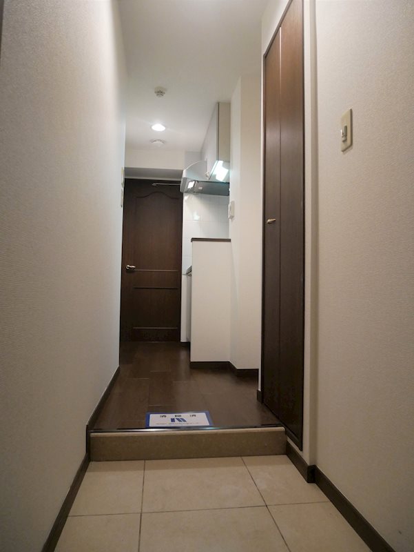 ステージファースト青山3階 玄関