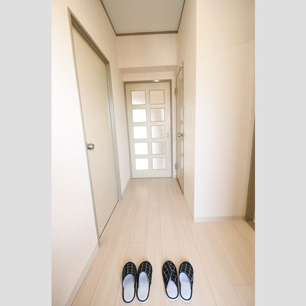 ファーストコーポ幕張本郷0604号室 玄関