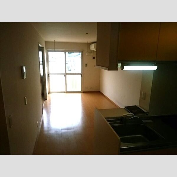 イオソレーユ　Ⅱ202号室 LDK