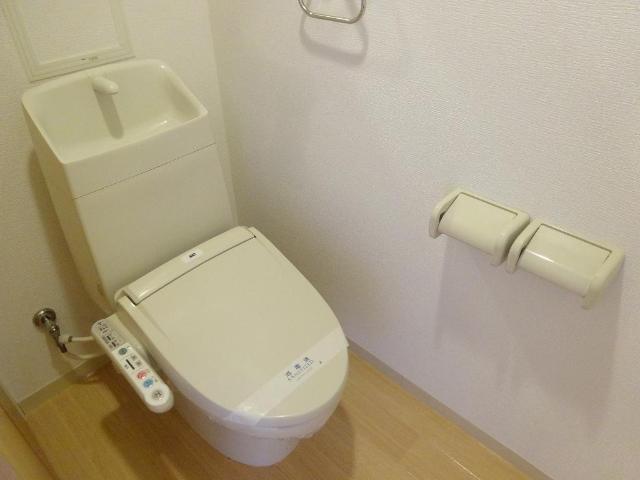 トリニティ　アコード シャワー付トイレ