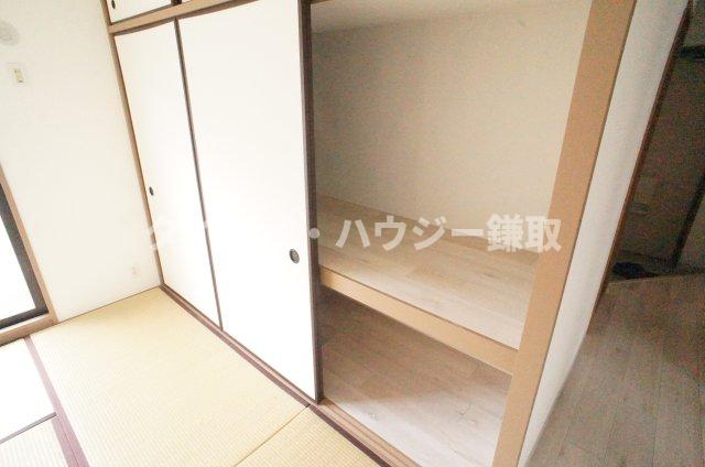 シャトレーシラハタ0105号室 収納