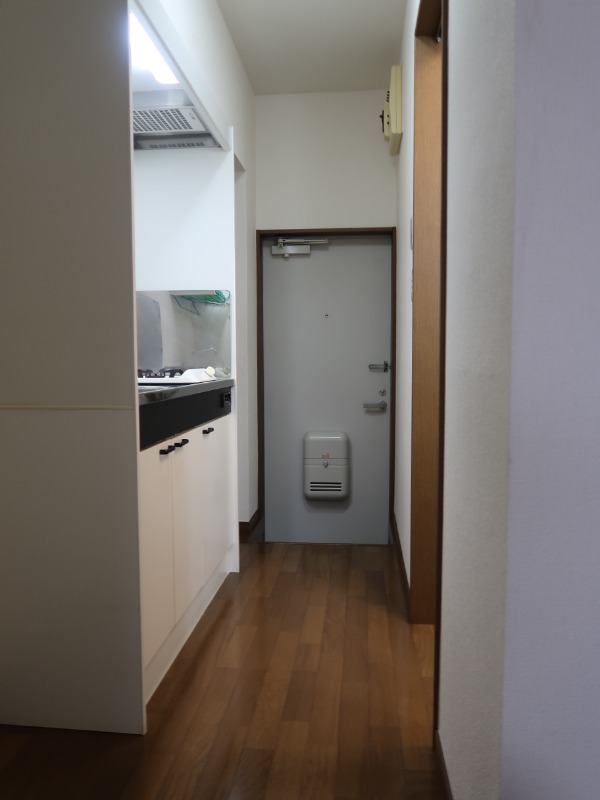 シャインヒル1階 ※別部屋写真参照
