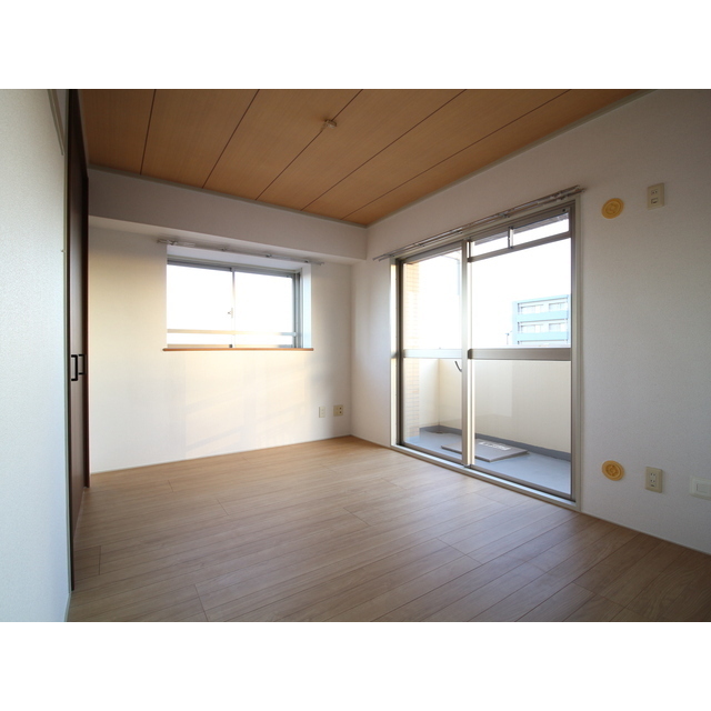 コーポレート船堀801号室 洋室1