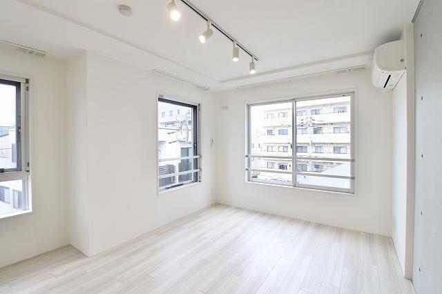 quador中野4階 その他