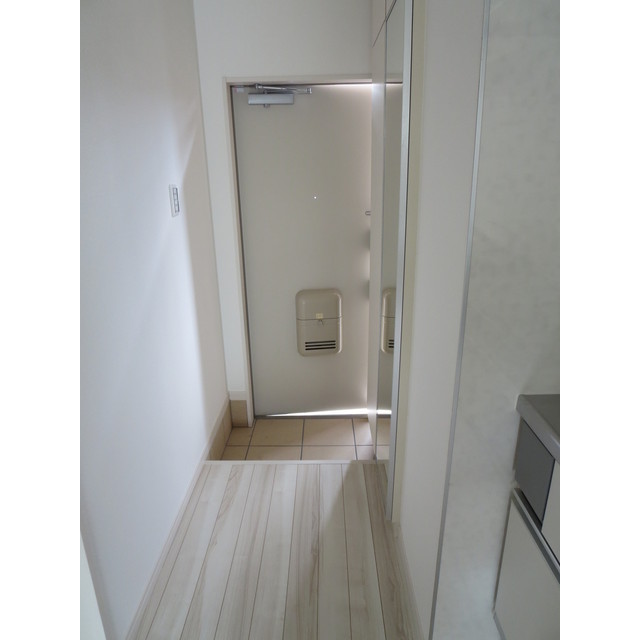 デュラ・カーサ宮前 玄関