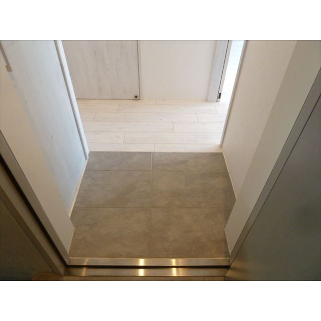 ＬＥＧＡＬＡＮＤ都立大学Ⅱ0302号室 玄関