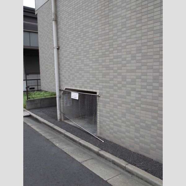 ヴィルポート21203号室 ごみステーション