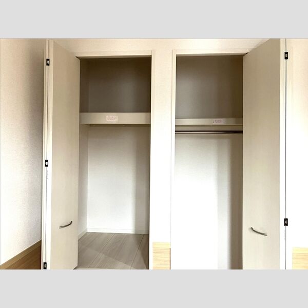 シティパル櫻205号室 洋室収納