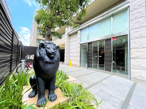 ライオンズ中野南台グリーンゲート1階 エントランス　別角　※2021年6月の写真