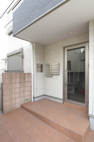 ルクール平和台204号室 エントランス